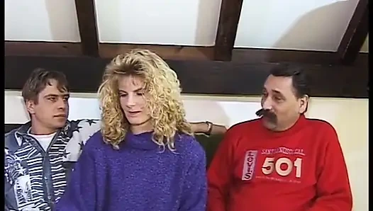 Dewasa panas menikmati threesome