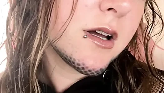 kissica video