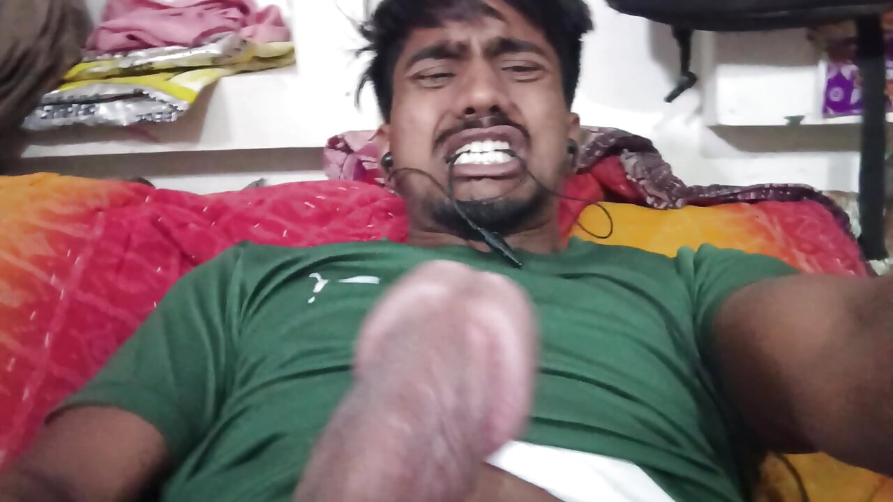 There is no one at home, I shake my penis.