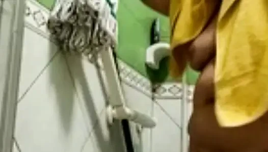 Pagi-pagi dipuasin sama pantat bahenol