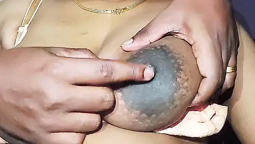 Sexy hot Aunty Seduced Her Boyfriend With Her Boobs