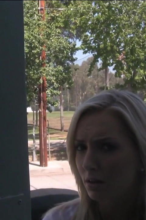 Petite blonde intense fucked by older guy at casting to be selected for the job