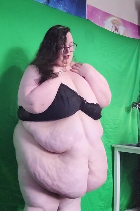 SSBBW Stripping in My Office Chair Baby