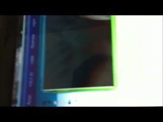 Stiefmoeder masturbeert op webcam