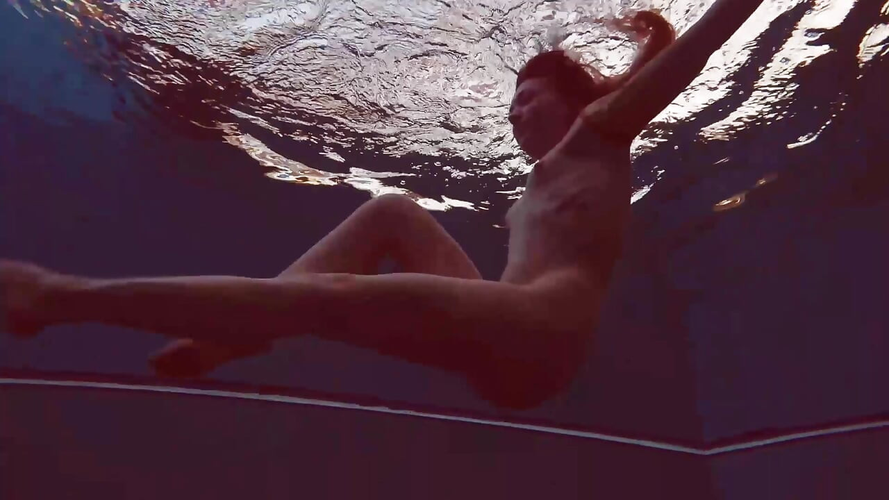 Alice Bulbul shines in Russian swimming