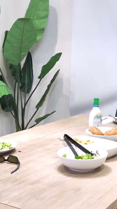 Üvey oğul Asyalı üvey annesini ve ailedeki her kadını evin erkeği olarak boşaltıyor - mylf | Klip 1