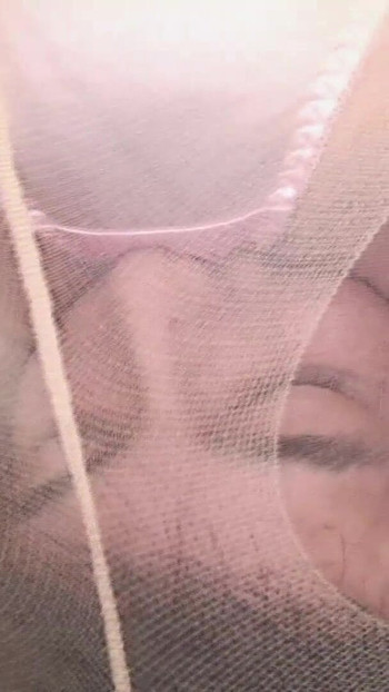 Emotional moment from "Junge Asiatin mit behaarter Pussy geleckt und zum Orgasmus gebracht"
