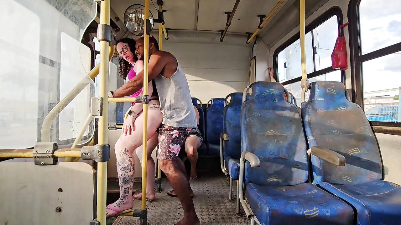 DUDE GETS ON PUBLIC TRANSPORT I SCREWED UP FOR EVERYONE TO SEE AND LEFT