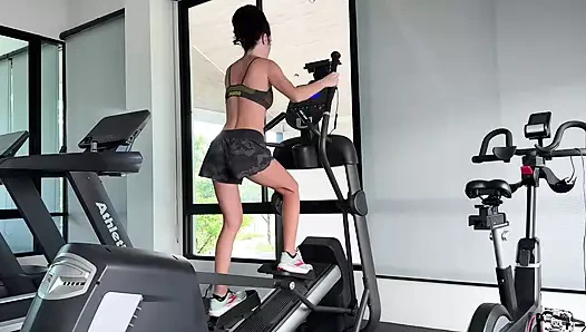 LonelyFlower videosu