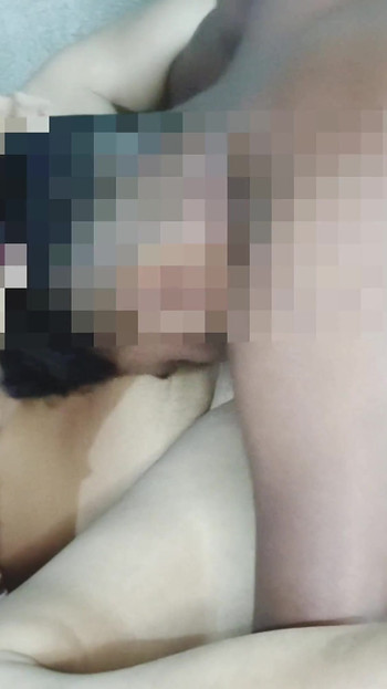 Vrlo slatki indijski romantični par se i jako slatke sise