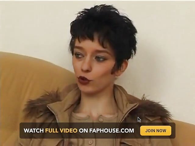 Susi 45, milf plays alone at home vintage