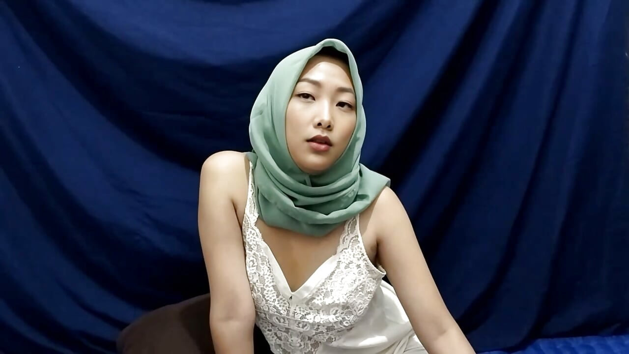Hijab indo masturbate until wet
