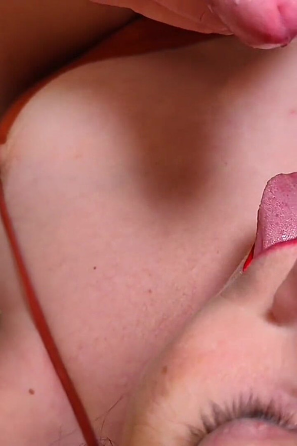POV Naisen Pillu Nuolee Seksiä Spermaa pillussa Alpha Uros