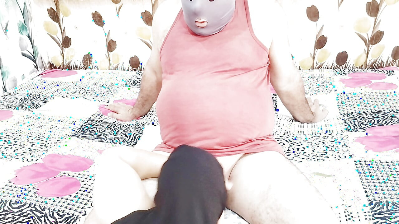 Tesisatçıyı sahibesiyle seks yapıyor