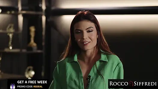 Rocco siffredi - ateşli hatun büyük yaraklı patron tarafından anal sikiliyor