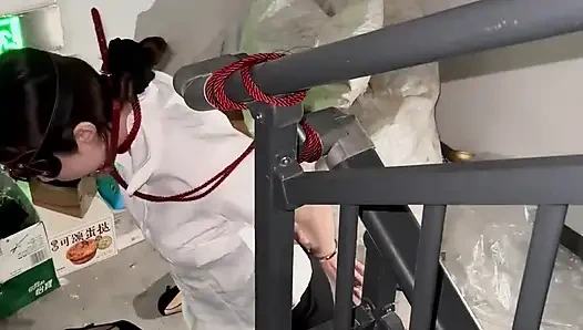 Hukuman di luar ruangan karena pemberontakan disiplin