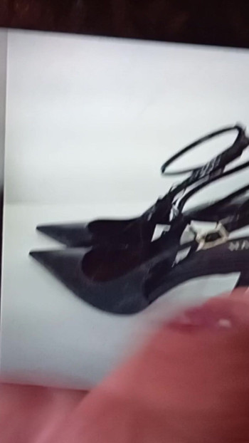 Jerk off while looking at photos of high heels #shoes #highheels #fetish #shoefetish #cumshot #boots #shoes #shoefetish #shoejob