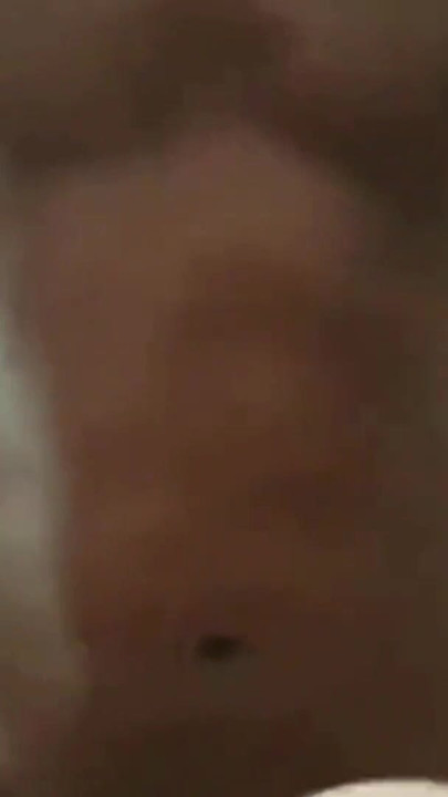 Martelando as pernas missionárias polonesas da SSBBW agarrando na barriga de Jer | Clipe 1
