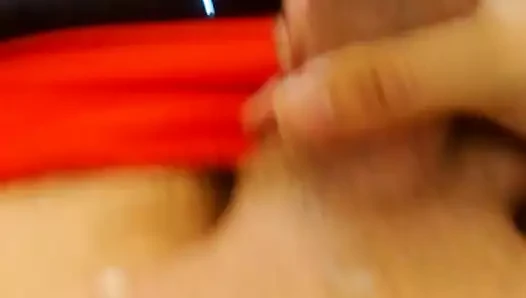 Gozando vendo porno