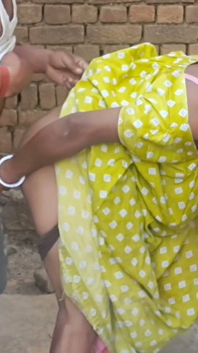 Indian Desi sexy bhabhi fucking hard by her husband | Clip 1