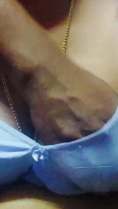 大胸部饥渴的妻子与她的丈夫发生性关系 |剪辑 1