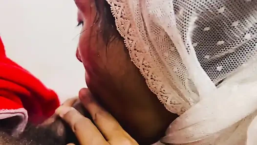 Muslim Hijabi Indian Girl and Santa Christmas Special Deepthroat Blowjob Gagging Cum in Mouth