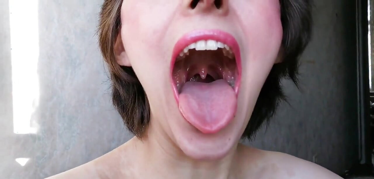 Giantess Realizes You Like Being Eaten