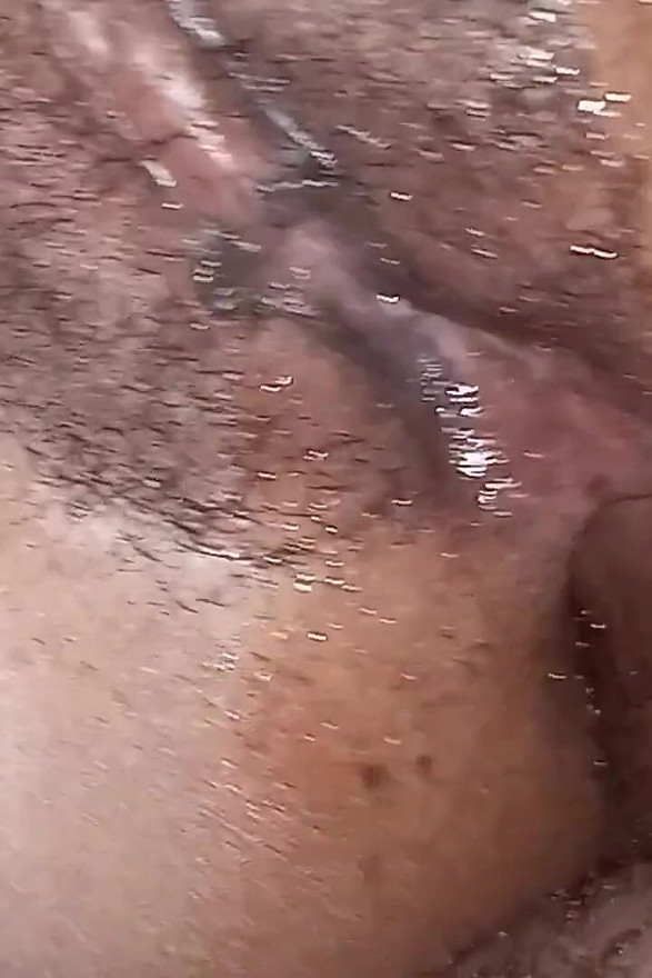 Dolorido culo mientras me folló profundo en mi culo