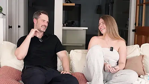 Büyük götlü İskoç porno yıldızı Samantha Joiner Tom Games podcast'inde sikişiyor