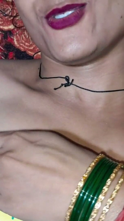 Fofa 😍 gata Xshika chupa o pau do marido até ele gozar na boca dela - XXX VÍDEO HINDI AUDIO | Clipe 1