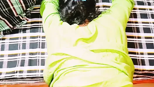 Tante India ngentot paman tetangganya sendiri. Telugu Dirty Talks.