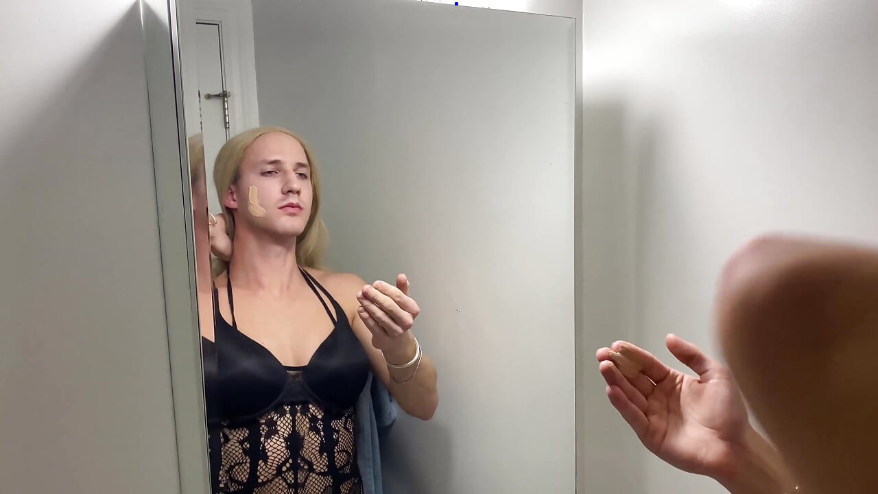 Full Male to Female Crossdressing Transformation