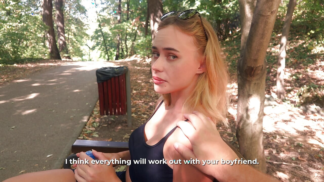 I Sucked a Stranger's Big Cock in the Park Risky Outdoor Sex