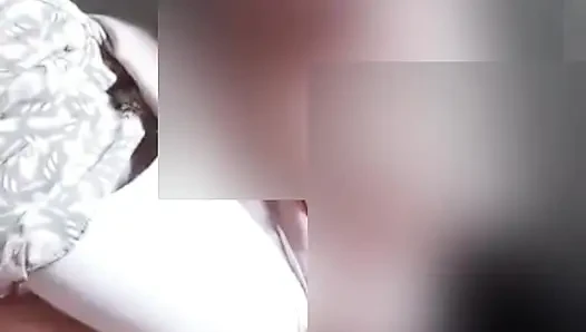 A Teacher Who Doesn't Want to Be Seen in the Movie
