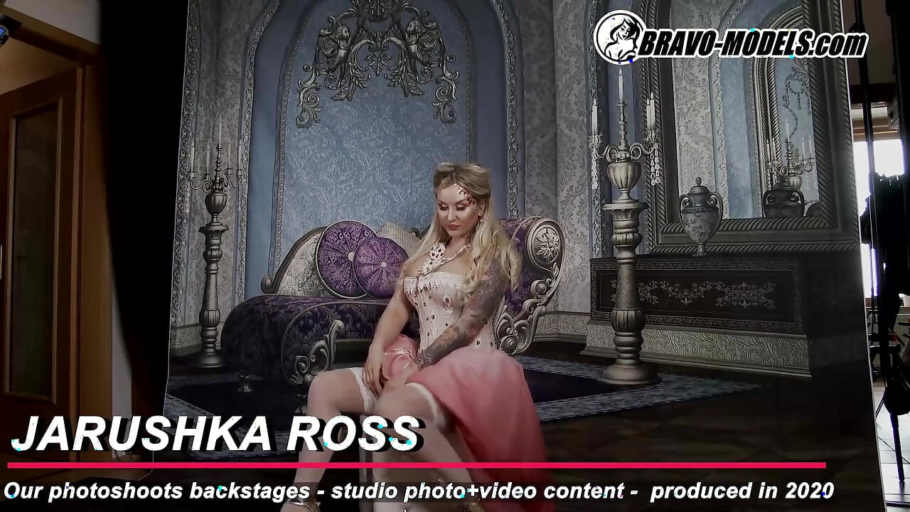 387-Sessão de fotos nos bastidores Jarushka Ross - ADULTO