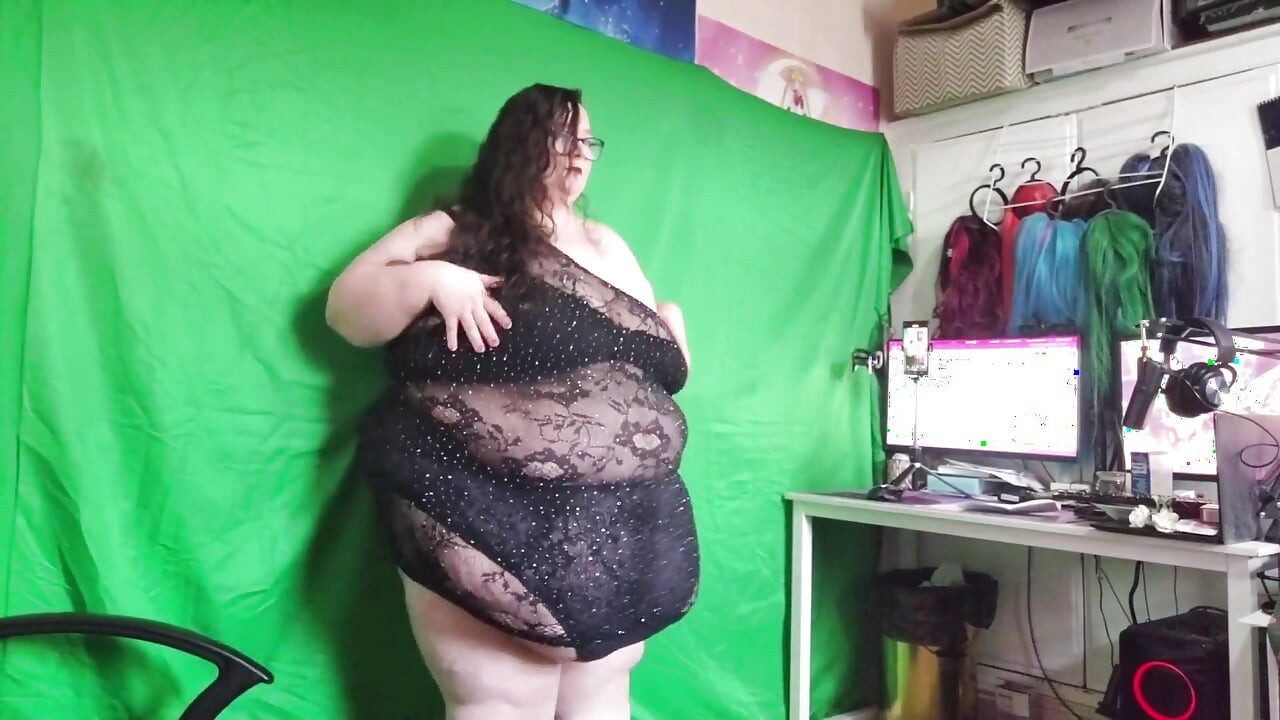 SSBBW sinnliche Bewegungen und strippen