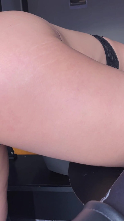 Stunning moment from "Cosplayer gets really horny on nutaku and ends up letting me fuck her pussy"