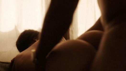 Scena di sesso nudo di Hannaha Hall su scandalplanet.com