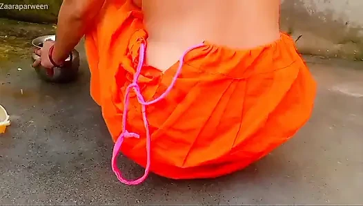 Indian Zaara Stepsister Nude Bathing and Fucking Hard