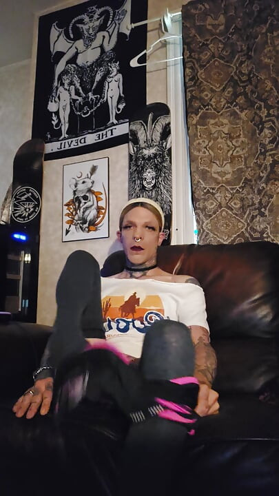 Goon addict