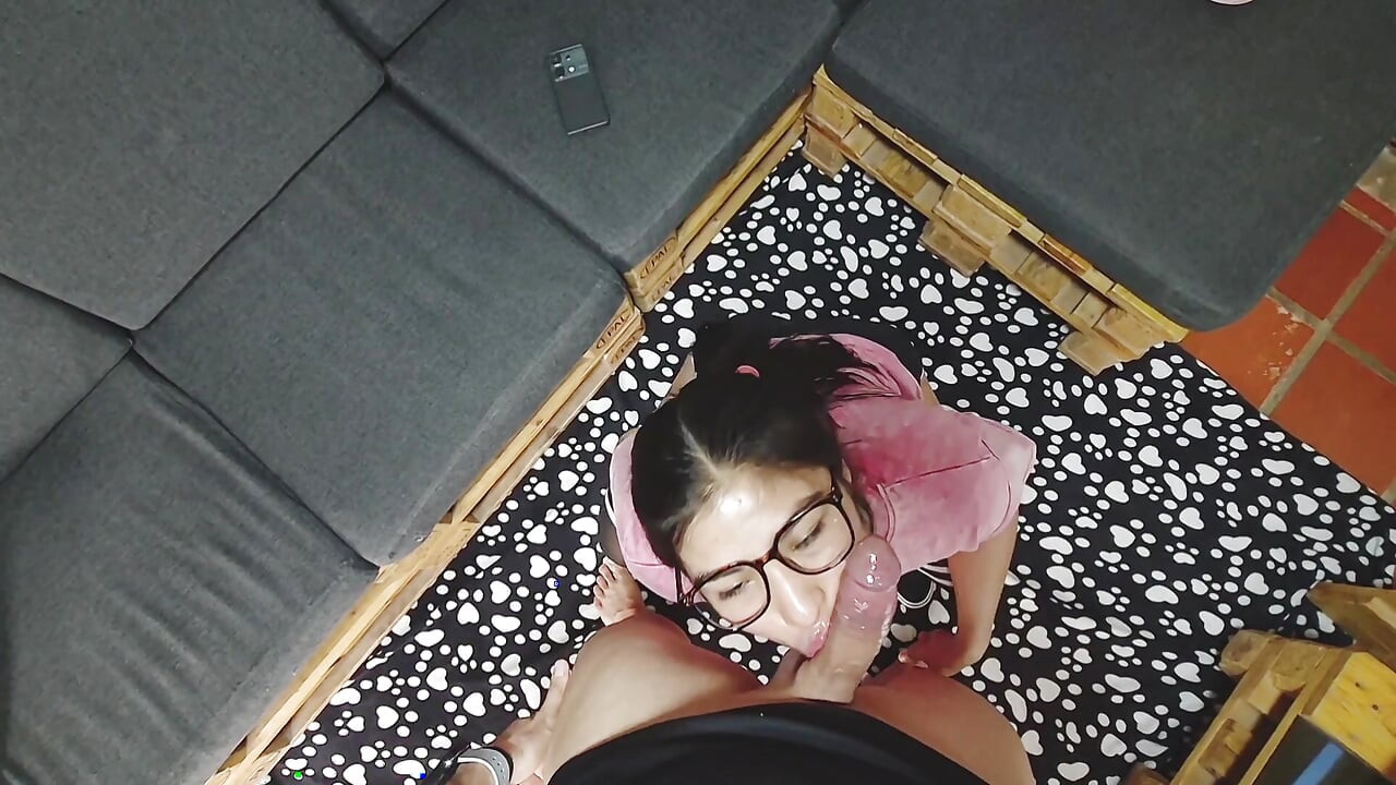 FIRST PART latina gives the best blowjobs.. he rides and lets his rich vajina be filled with milk