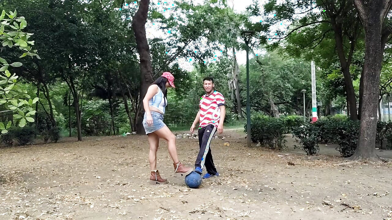 The American is an expert at speaking Spanish and fucking Latina whores he finds in the USA