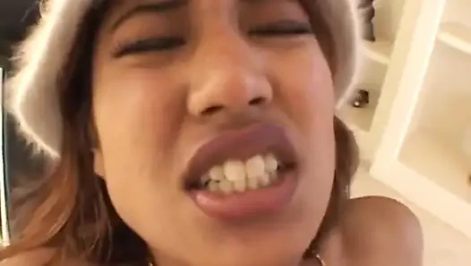 Asina si cewek imut dengan topi aduhai lagi asik nyepong dan ngentot kontol