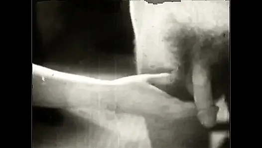 Вид сверху: Эротика в облаках - восстановлено в 4K