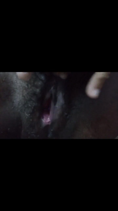 Hot pregnant Indian aunt does squirt for you | Clip 1