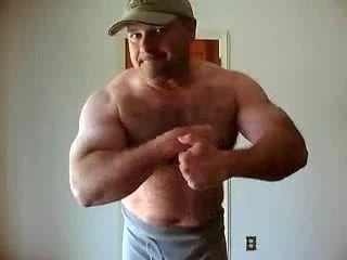 Hairy Musclebear dad Flexing