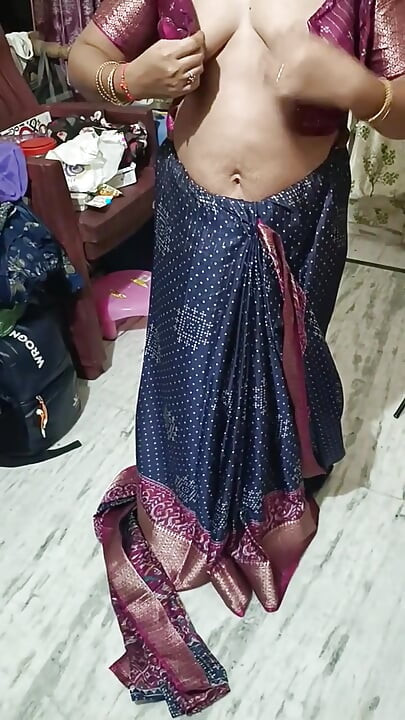 Desi Beautiful Indian Stepmama's Secret Romance