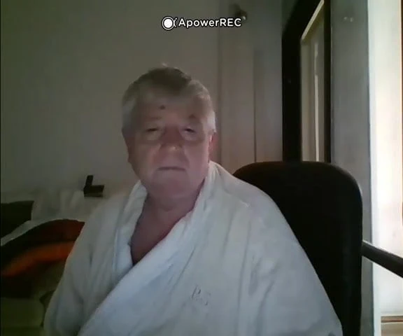 Bulgarian Bue Daddy Got Bored after Shower