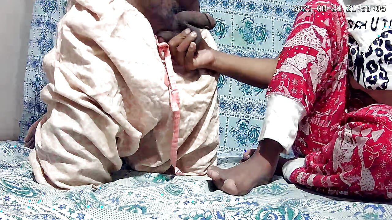 Indian Tamil stepmom and stepson sex doggy style 2876