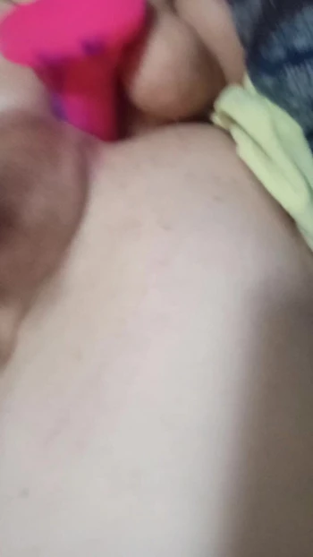 Trans girl stretches her ass pussy with a 7" and 8" giant dildo!